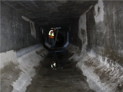 阿勒泰大断面隧道涵洞人工喷涂修复
